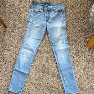 Abercrombie & Fitch Women's Sky Blue Skinny Jeans